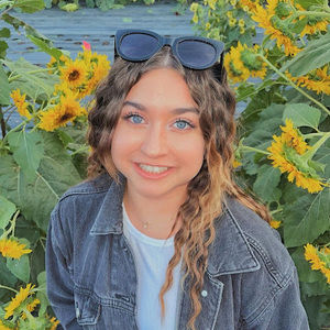 Meet your Posher, Sheyda